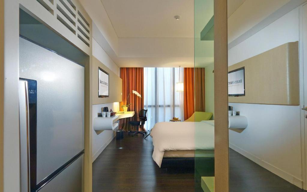 Brits Hotel Karawang Exteriör bild